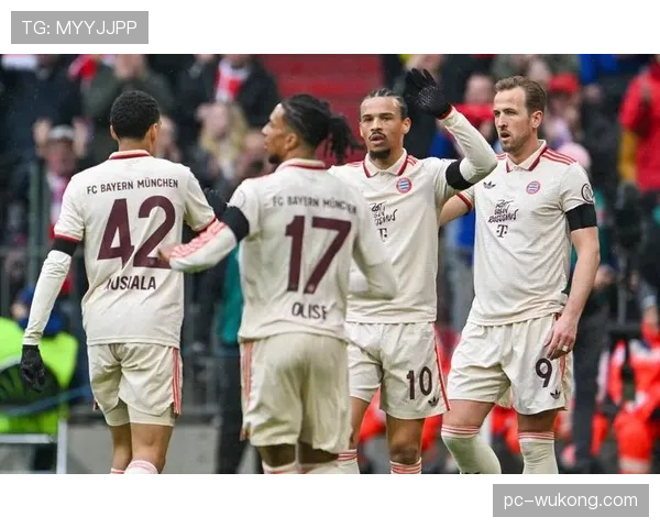 现场：欧冠1-4决赛首回合，国际米兰主场2-2战平拜仁慕尼黑